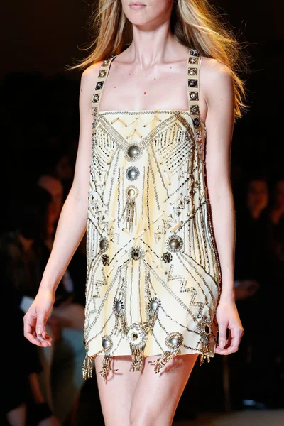 Look 29